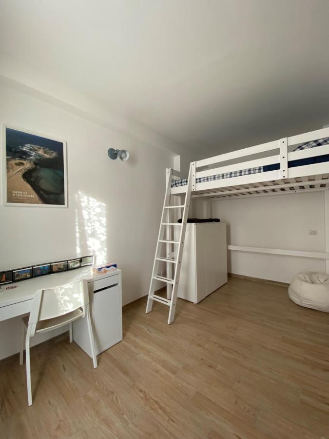 Casuzza A 200M Dalla Spiaggia 포쟐로 외부 사진